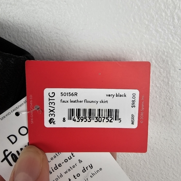 Spanx Black Faux Leather Flouncy Skater Skirt NWT, size 3X - Picture 5 of 9